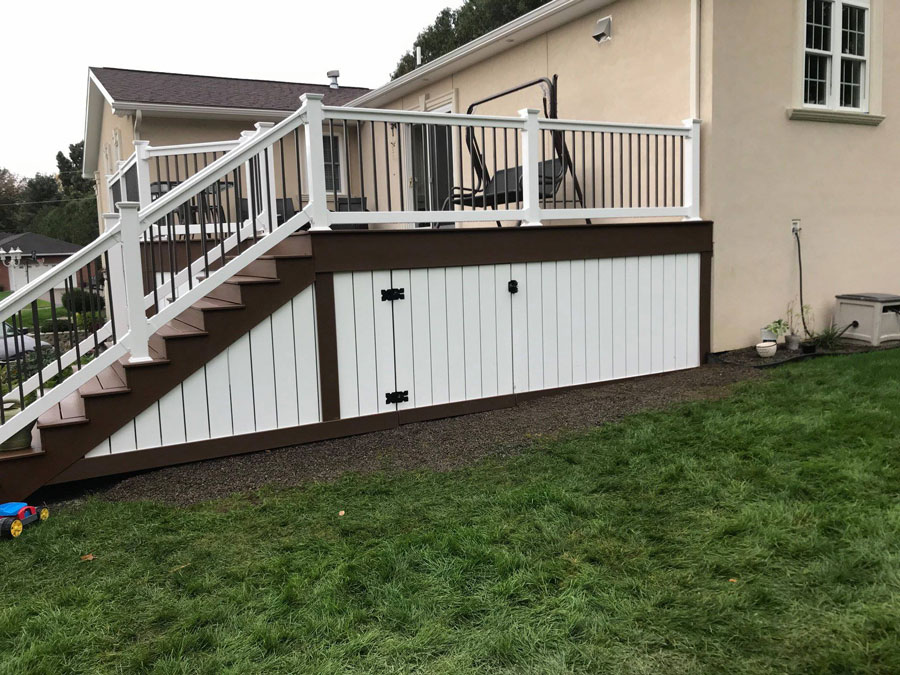 Finished Deck in Marcy NY